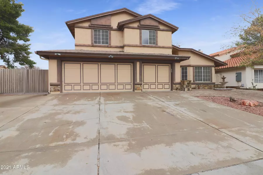 3914 W CREEDANCE Boulevard, Glendale, AZ 85310