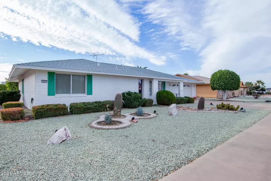 19825 N SIGNAL BUTTE Circle, Sun City, AZ 85373