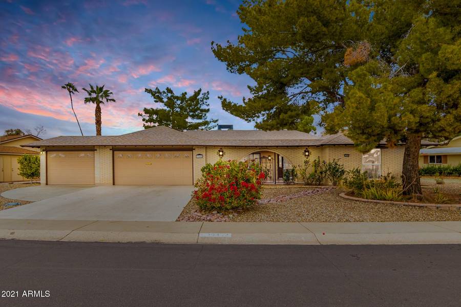 10402 W CAMEO Drive, Sun City, AZ 85351