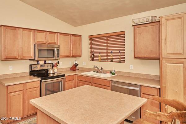 San Tan Valley, AZ 85143,22 E PEPPERGRASS Place