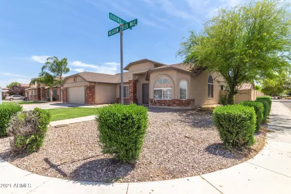 San Tan Valley, AZ 85140,3907 E MEADOW CREEK Way E