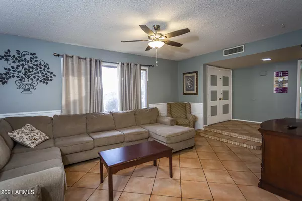 Glendale, AZ 85303,6732 W COLTER Street