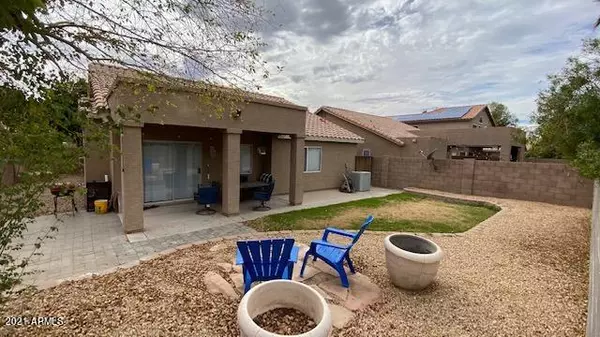 Chandler, AZ 85225,902 W SARAGOSA Street