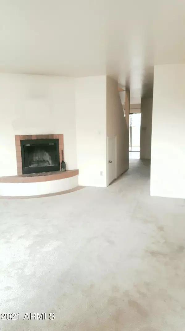 Phoenix, AZ 85016,1702 E OCOTILLO Road #6