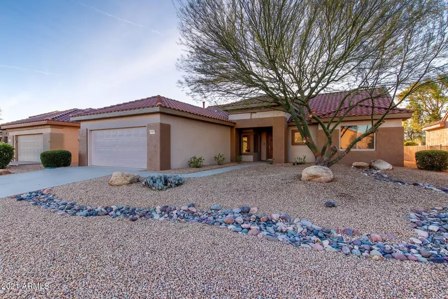 17618 N SOMERSET Drive, Surprise, AZ 85374