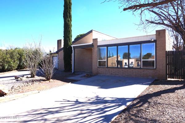 Sierra Vista, AZ 85635,4704 VIA FELIPE --