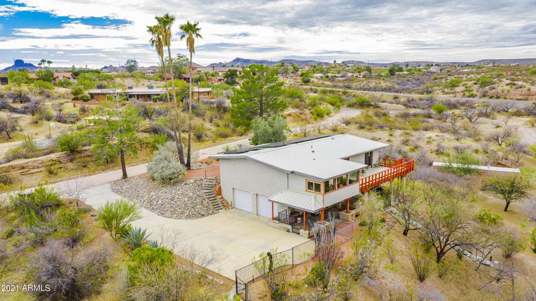 1910 W Roderick Lane, Wickenburg, AZ 85390