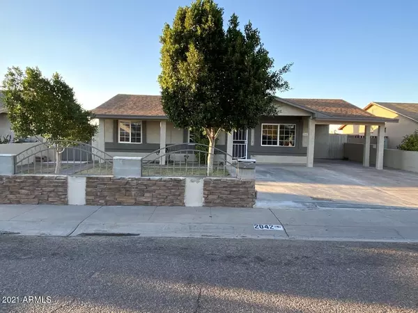 2042 W Chipman Road, Phoenix, AZ 85041