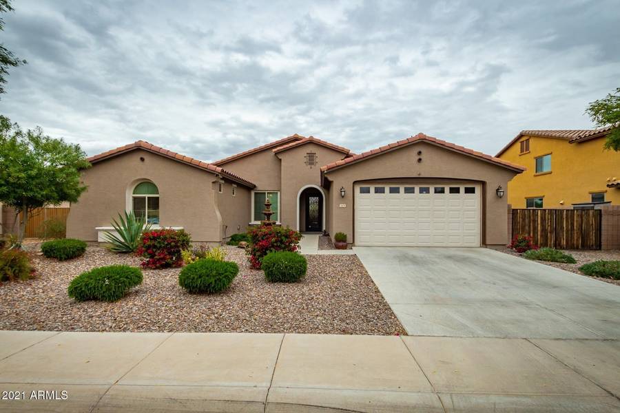 2474 E CAROB Drive, Gilbert, AZ 85298