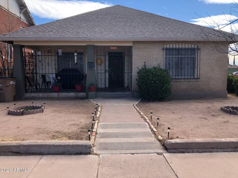 703 E 8th Street, Douglas, AZ 85607