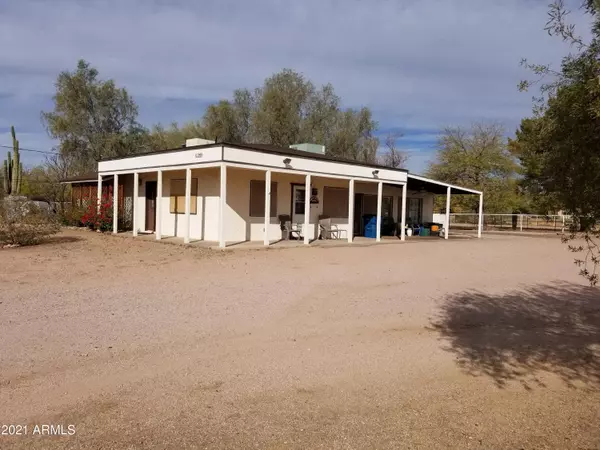 1900 E WINDSONG Street, Apache Junction, AZ 85119