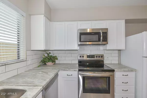 Phoenix, AZ 85053,2839 W Michigan Avenue