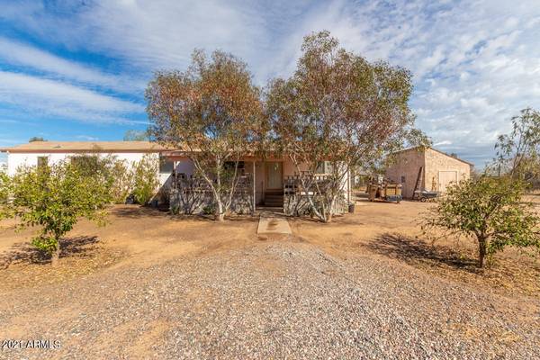 Wittmann, AZ 85361,20601 W SADDLE MOUNTAIN Circle