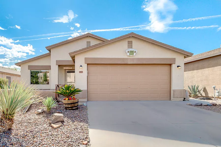 1033 E SILKTASSEL Trail, San Tan Valley, AZ 85143