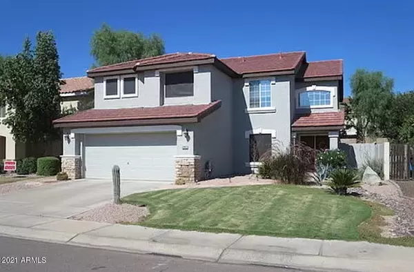 2902 E Windsong Drive, Phoenix, AZ 85048