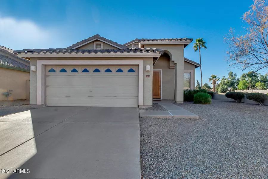 400 W HALF MOON Way, Chandler, AZ 85225