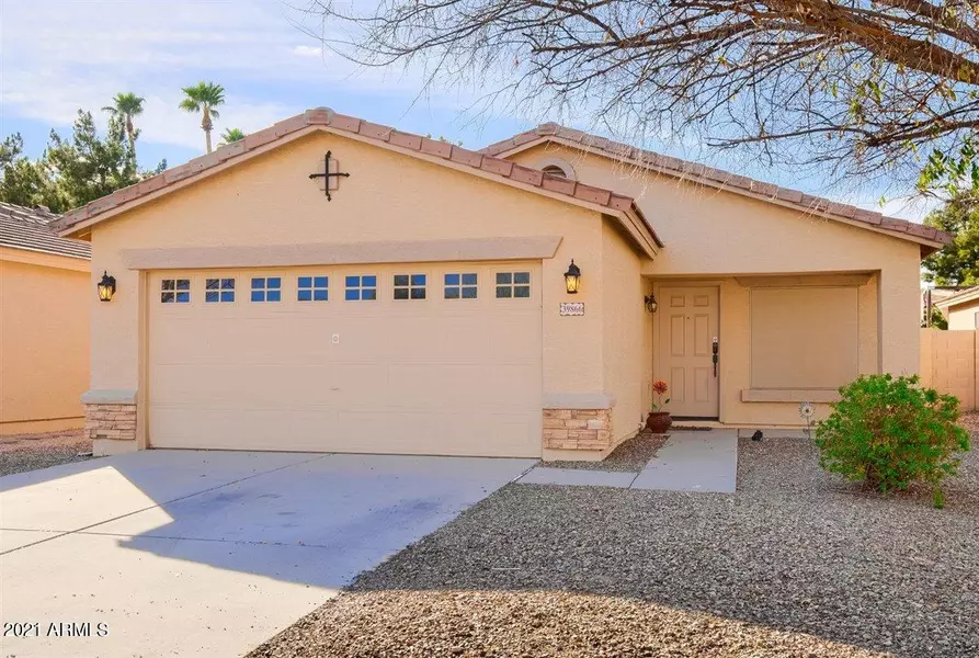 39866 N CALABRIA Street, San Tan Valley, AZ 85140