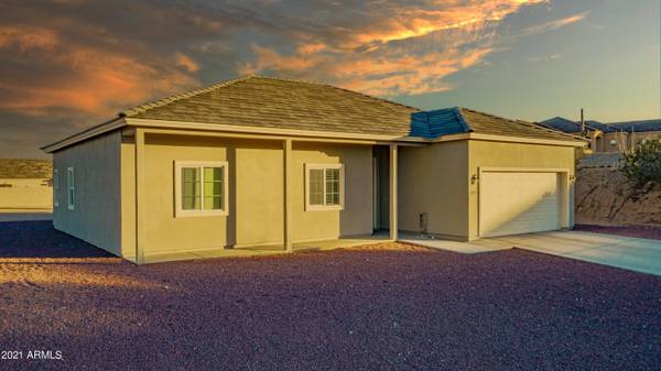 Wickenburg, AZ 85390,695 N ATCHISON Circle