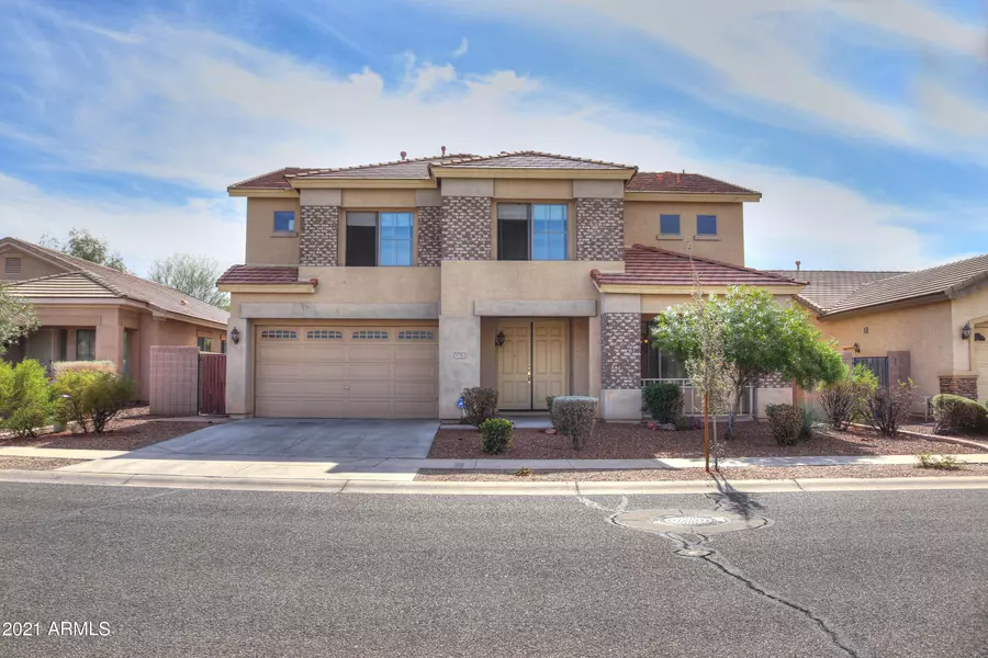 8755 W MIDWAY Avenue, Glendale, AZ 85305