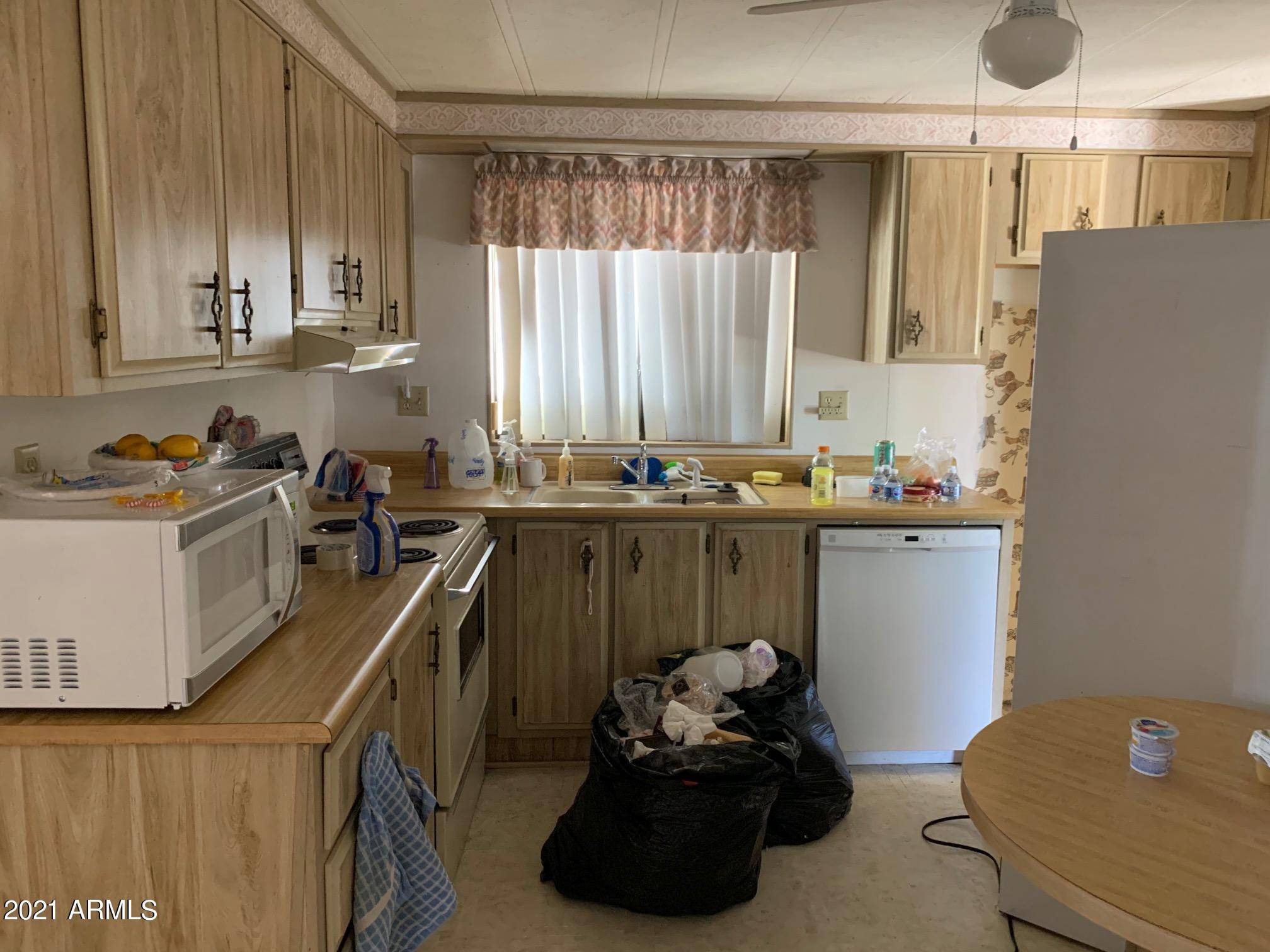 Sun Lakes, AZ 85248,25840 S ILLINOIS Avenue