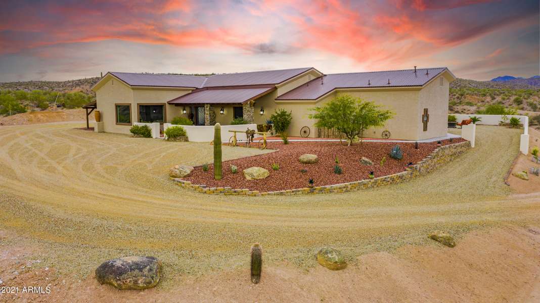 1555 Caballos Trail, Wickenburg, AZ 85390