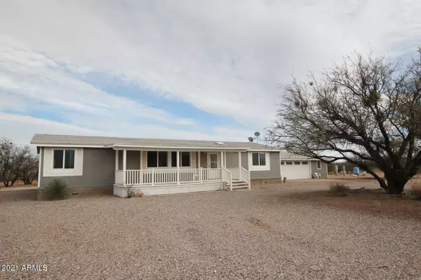 8113 E MADERA Drive, Sierra Vista, AZ 85650