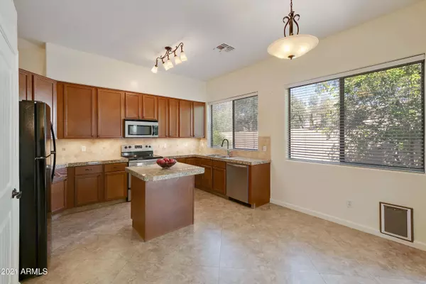 Chandler, AZ 85225,936 E SHEFFIELD Avenue