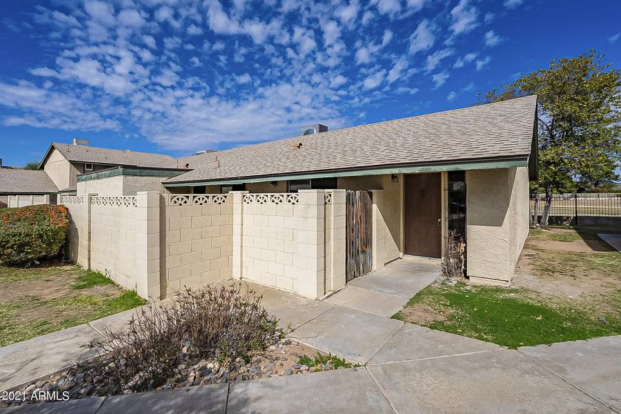 4550 W CONTINENTAL Drive, Glendale, AZ 85308