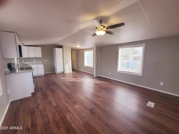 Apache Junction, AZ 85120,1005 N IRONWOOD Drive