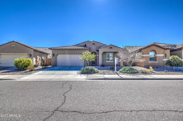 585 E CASTLE ROCK Road, San Tan Valley, AZ 85143