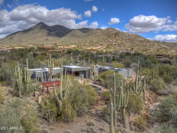 5943 E CAREFREE MOUNTAIN Drive, Carefree, AZ 85377