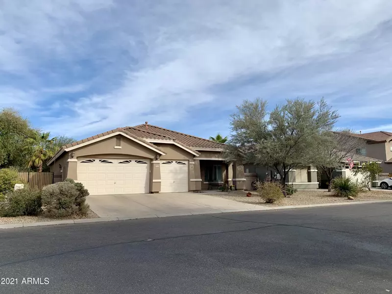 39241 N CAROLINA Avenue, San Tan Valley, AZ 85140