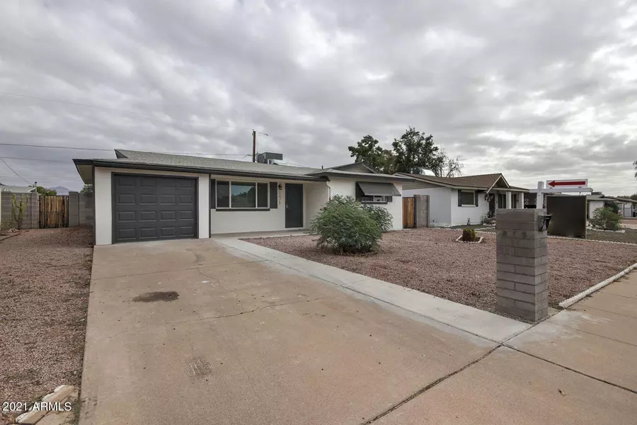 1471 S LAWTHER Drive, Apache Junction, AZ 85120