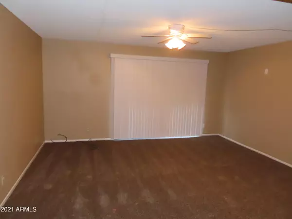 Mesa, AZ 85202,1730 W EMELITA Avenue #1011