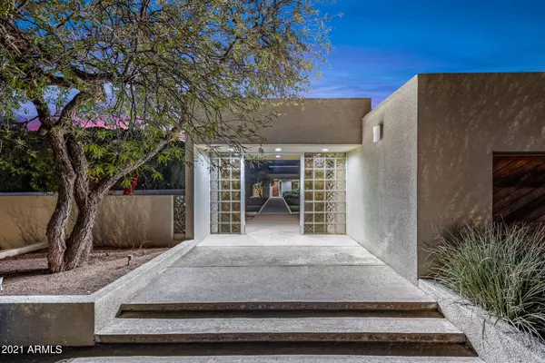 Phoenix, AZ 85028,4207 E FANFOL Drive