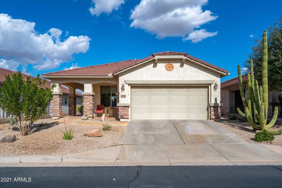 366 W TWIN PEAKS Parkway, San Tan Valley, AZ 85143