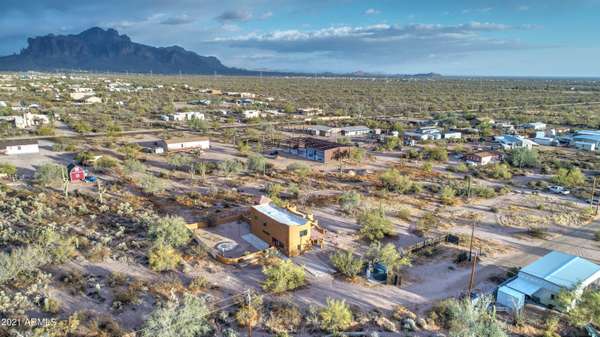 Apache Junction, AZ 85120,4275 N APACHE Drive