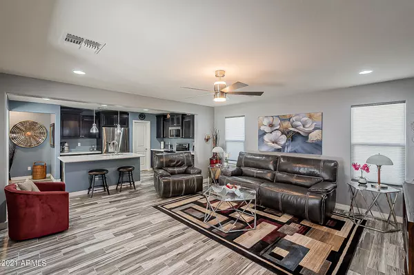 Apache Junction, AZ 85119,1755 E Mesquite Avenue