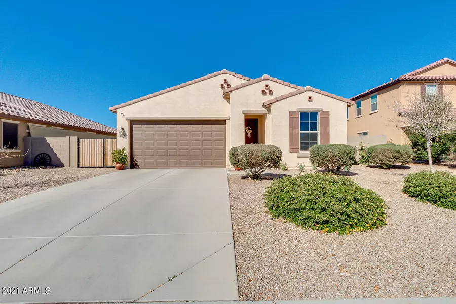 1744 E CIELO AZUL Way, San Tan Valley, AZ 85140