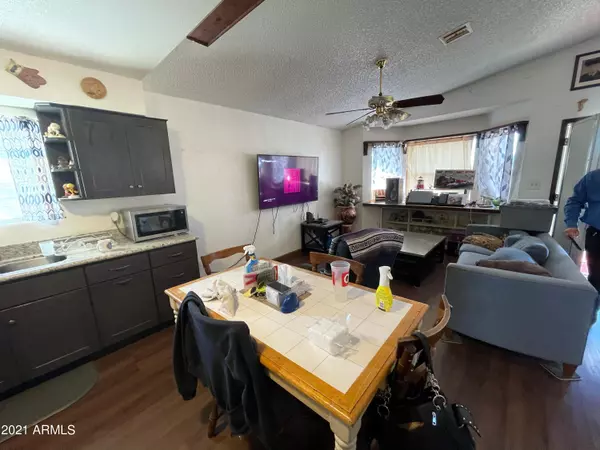 Glendale, AZ 85301,6106 W PALMAIRE Avenue