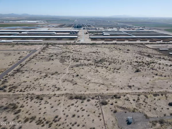 Stanfield, AZ 85172,40 E CAREFREE Place #-