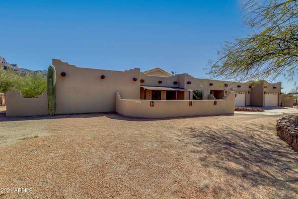 Apache Junction, AZ 85119,5357 E CACTUS WREN Street