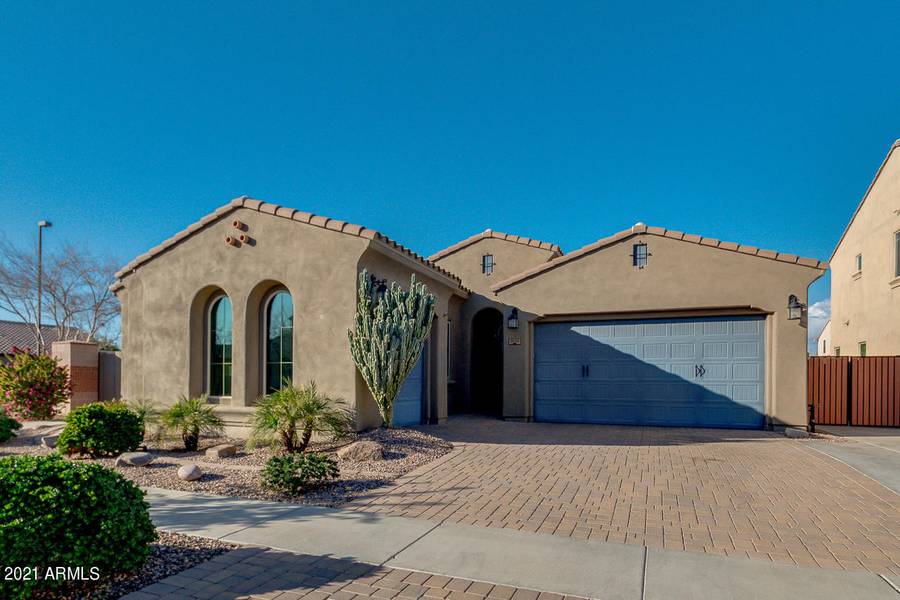 3096 E MAPLEWOOD Court, Gilbert, AZ 85297