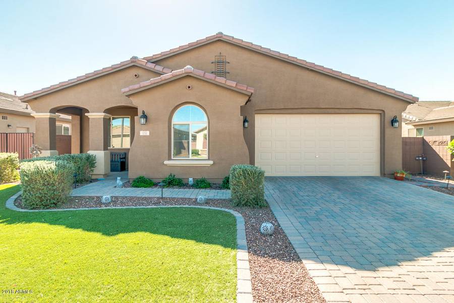 151 W HACKBERRY Avenue, San Tan Valley, AZ 85140