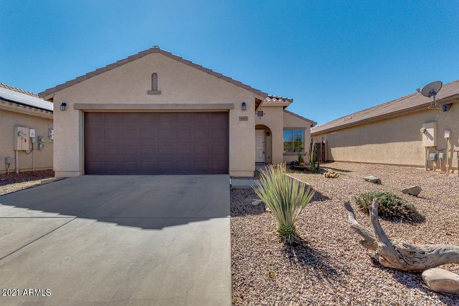 943 W DESERT SKY Drive, San Tan Valley, AZ 85143