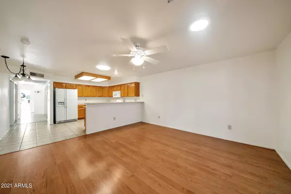 Mesa, AZ 85209,8256 E KIVA Avenue #415