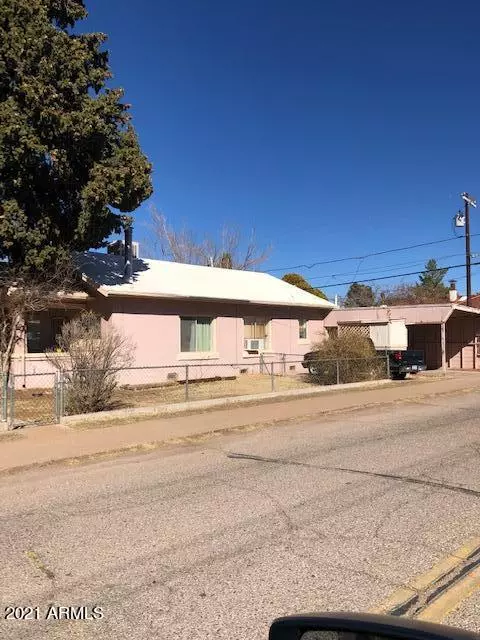 400 HOVLAND Street, Bisbee, AZ 85603