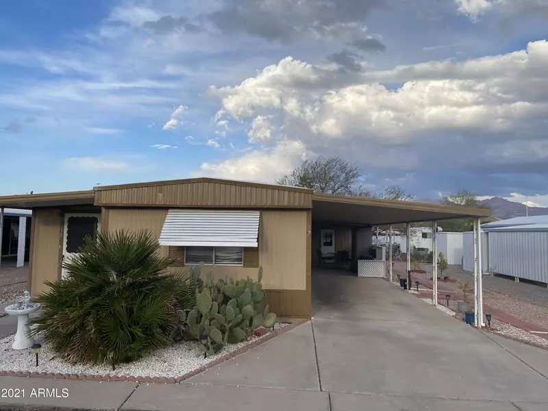 3405 S TOMAHAWK Road #37, Apache Junction, AZ 85119