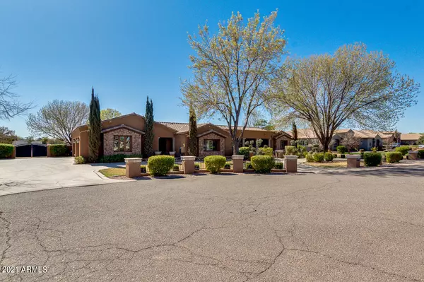 Gilbert, AZ 85298,15323 E VIA DEL RANCHO --