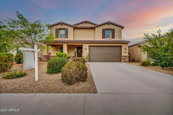 806 W BLUE RIDGE Drive, San Tan Valley, AZ 85140